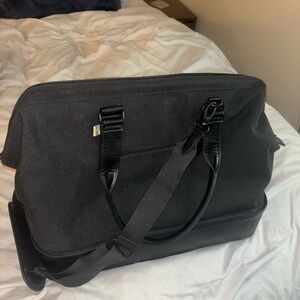 Béis “The Weekender” bag